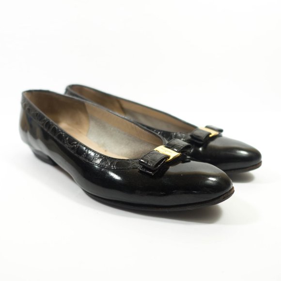 Salvatore Ferragamo Patent Leather Bow Flats - Women's Size 7 C Wide - Black - Picture 3 of 10